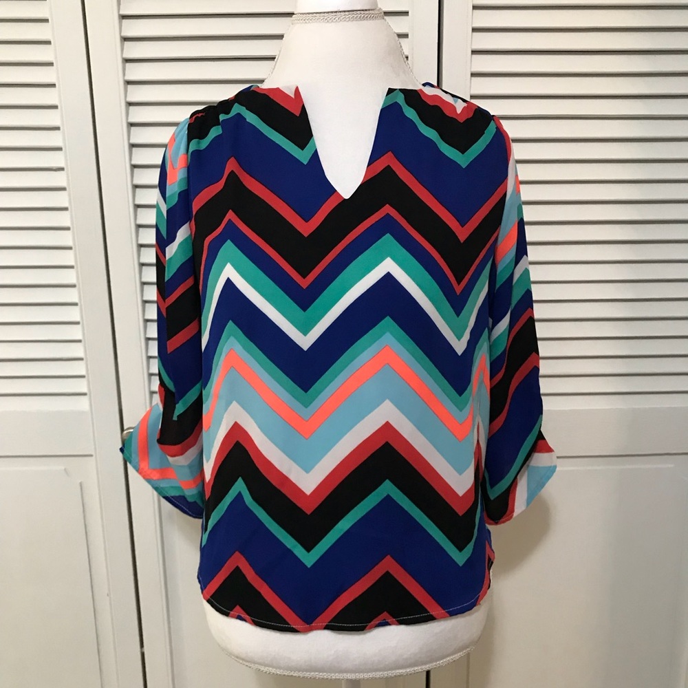 Love J Chevron Pattern Bell Sleeve Top